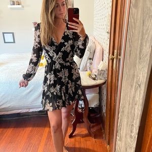 Long sleeve cocktail dress - only worn once